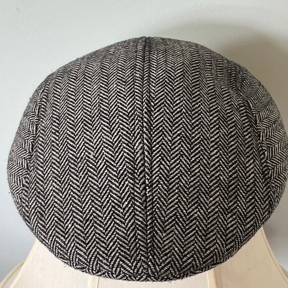 Hat - Picture 1 of 2